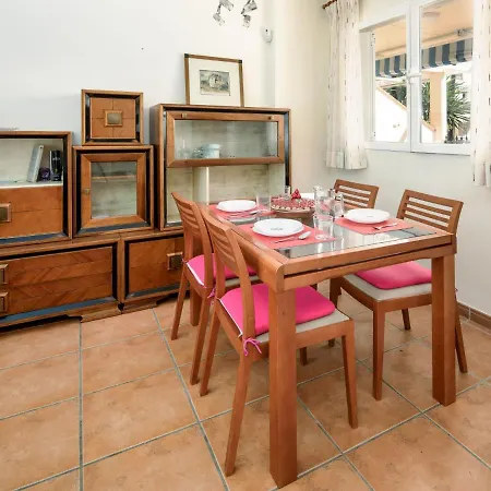 Aticos By Interhome * דניה